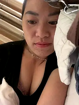 Snapshot of tuyetnhi-00 chatting on 11-06-25, 12:55 tuyetnhi-00 online show from 11-06-25, 12:55