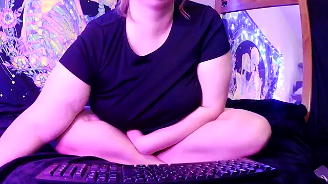 Snapshot of Princessblazed444 chatting on 06-19-26, 05:50 Princessblazed444 online show from 06-19-26, 05:50