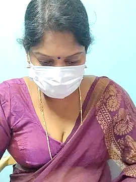 Snapshot of saadhana99 chatting on 11-13-25, 09:19 saadhana99 online show from 11-13-25, 09:19