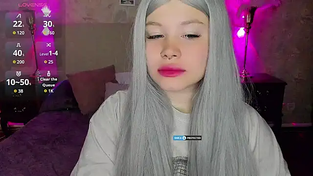 Diana Dream online show from 10-26-25, 08:37