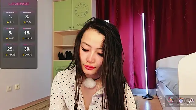 Milly  Foxy online show from 04-04-26, 12:24