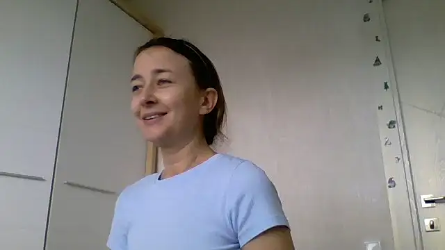 Avenique online show from 10-15-25, 10:15