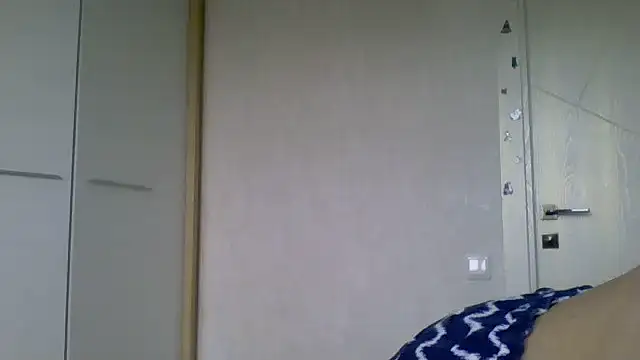 Avenique online show from 10-18-25, 12:17