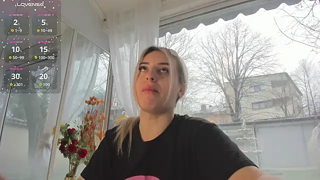 Ella Vee online show from 04-04-26, 04:55