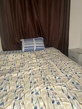 Snapshot of gaucha5 chatting on 05-05-26, 11:24 gaucha5 online show from 05-05-26, 11:24