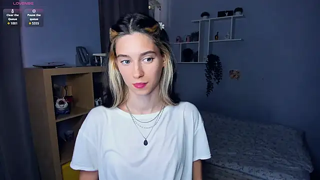 AntonettaTarring online show from 09-16-25, 07:20