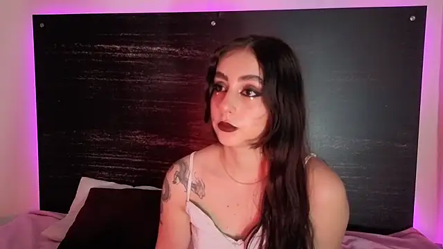 sharlot24 online show from 10-28-25, 12:36