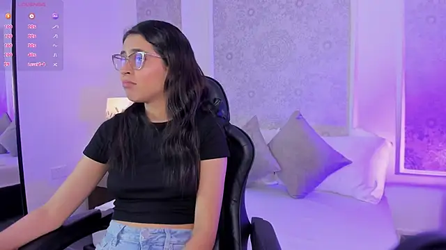 desireee  online show from 02-25-26, 12:37