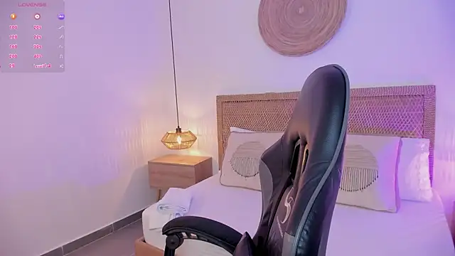 desireee  online show from 03-31-26, 12:16