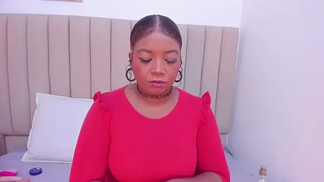 Afrodita de amor online show from 11-19-25, 11:54