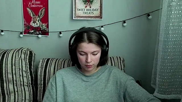 CutieAnny online show from 01-19-26, 08:18