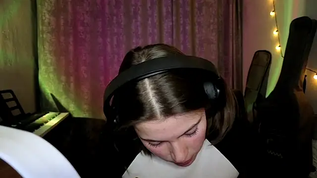 CutieAnny online show from 02-24-26, 08:07