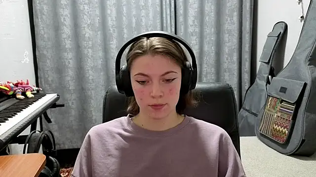 Snapshot of CutieAnny chatting on 05-02-26, 09:09 CutieAnny online show from 05-02-26, 09:09