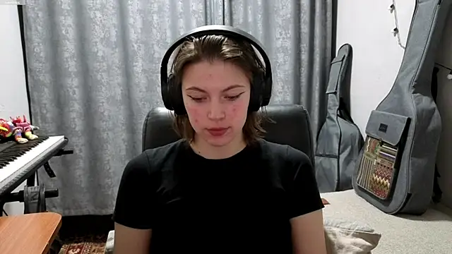 Snapshot of CutieAnny chatting on 05-10-26, 08:14 CutieAnny online show from 05-10-26, 08:14