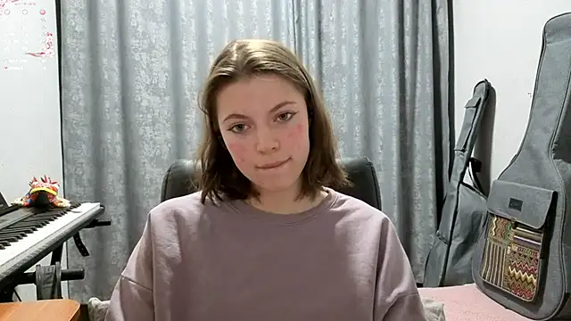 Snapshot of CutieAnny chatting on 05-26-26, 08:38 CutieAnny online show from 05-26-26, 08:38