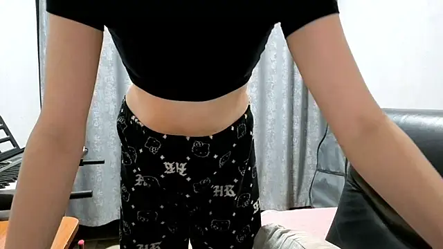 Snapshot of CutieAnny chatting on 06-05-26, 10:15 CutieAnny online show from 06-05-26, 10:15