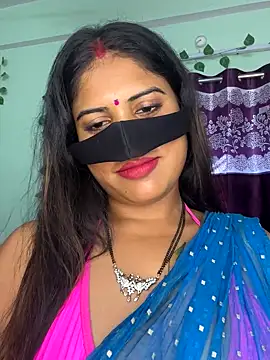 Snapshot of V-Hot-Sweti chatting on 09-18-25, 10:06 V-Hot-Sweti online show from 09-18-25, 10:06