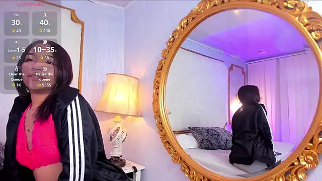 Manelyk evanss  online show from 11-19-25, 11:10