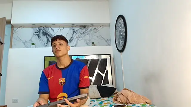 Snapshot of GRETTY_BOYS chatting on 09-10-25, 01:16 GRETTY BOYS online show from 09-10-25, 01:16