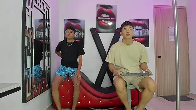 Snapshot of GRETTY_BOYS chatting on 11-12-25, 07:20 GRETTY BOYS online show from 11-12-25, 07:20