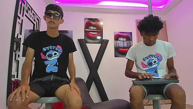 Snapshot of LONDON_BOYS1 chatting on 09-09-25, 07:19 LONDON BOYS1 online show from 09-09-25, 07:19