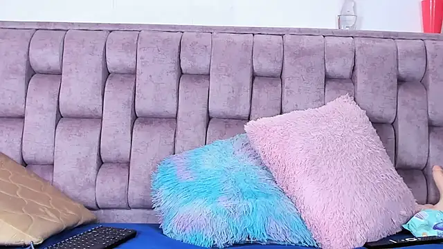 Alexa-Hunter online show from 10-29-25, 07:59