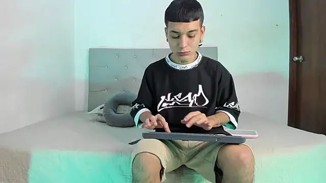 twinkDuohot online show from 12-14-25, 05:29