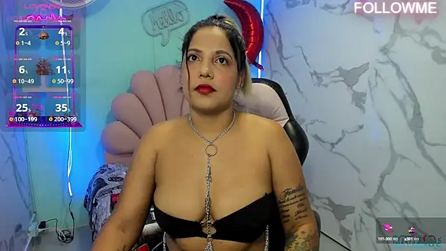 Snapshot of tiana_breeze chatting on 09-11-25, 02:44 tiana breeze online show from 09-11-25, 02:44