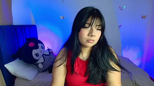 annie-russel online show from 03-25-26, 02:06