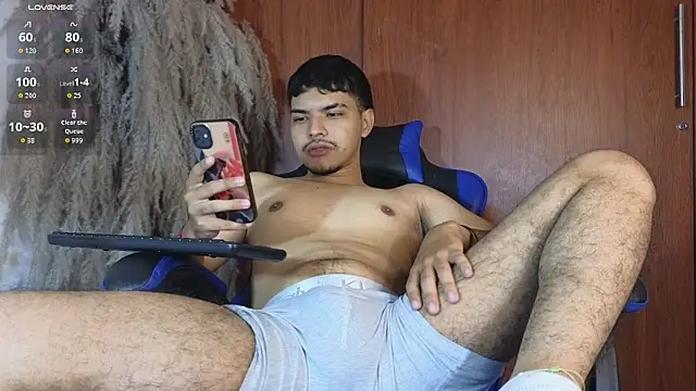 Snapshot of Snowlann chatting on 10-02-25, 06:42 Snowlann online show from 10-02-25, 06:42