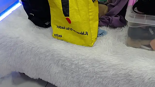 ArianaSantana online show from 10-29-25, 12:51