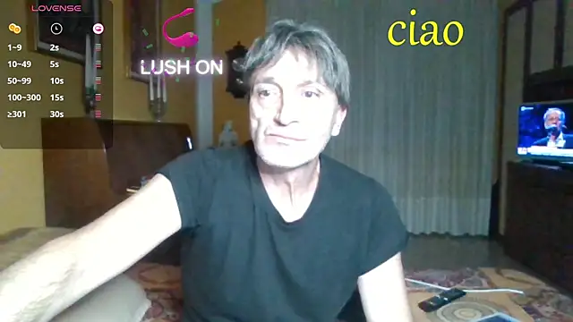 Snapshot of lattediyak chatting on 12-18-25, 12:49 lattediyak online show from 12-18-25, 12:49