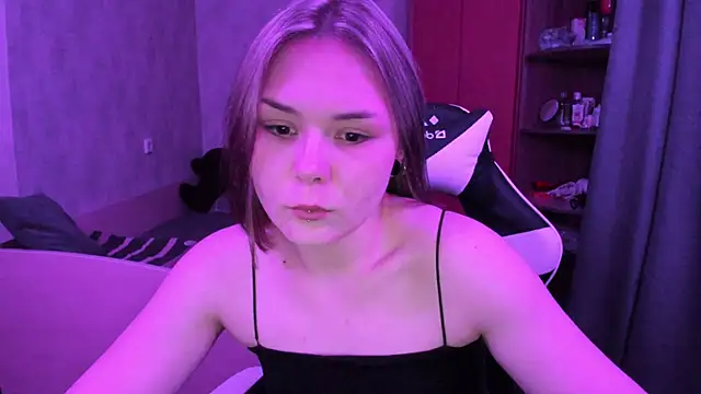 Sophi gi online show from 10-20-25, 03:34