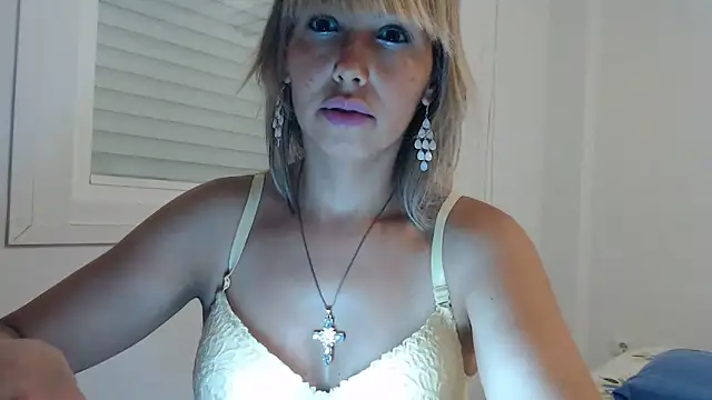 Snapshot of Pamela-StripX chatting on 06-15-26, 07:16 Pamela-StripX online show from 06-15-26, 07:16