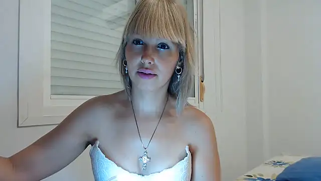 Snapshot of Pamela-StripX chatting on 07-06-26, 01:30 Pamela-StripX online show from 07-06-26, 01:30