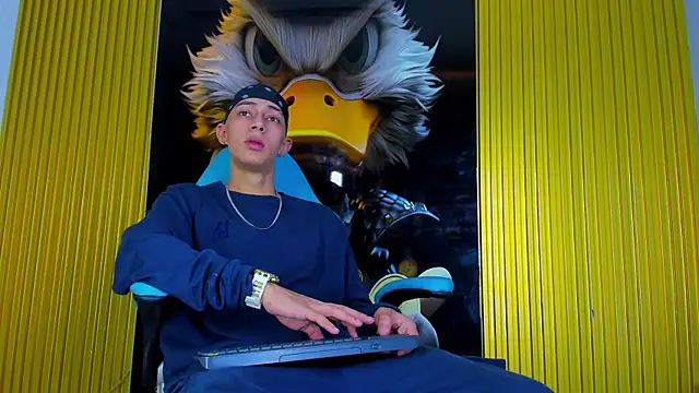 Dante Brown1  online show from 11-22-25, 07:57