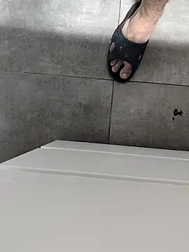 Yazaza1999 online show from 10-19-25, 08:09