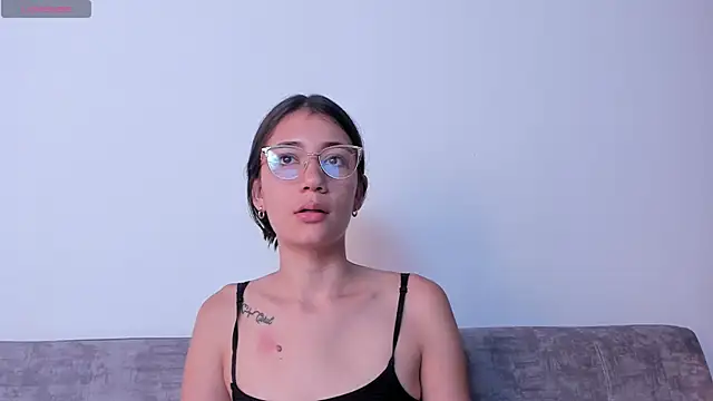Snapshot of catalella_0 chatting on 06-27-26, 11:48 catalella 0 online show from 06-27-26, 11:48