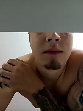 Snapshot of Brhryan chatting on 10-05-25, 09:45 Brhryan online show from 10-05-25, 09:45