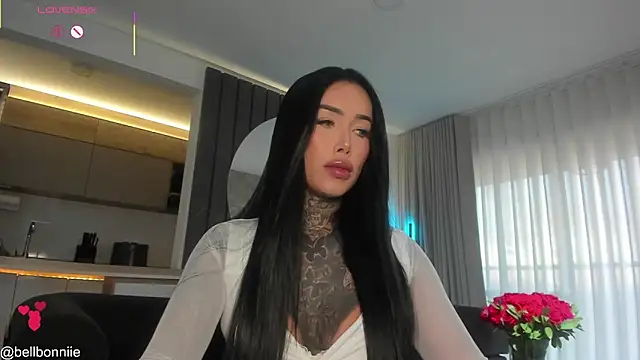 Snapshot of belllbonniie chatting on 07-13-26, 11:18 belllbonniie online show from 07-13-26, 11:18
