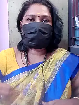 Snapshot of Tamil_Azhaghi25 chatting on 06-19-26, 06:07 Tamil Azhaghi25 online show from 06-19-26, 06:07