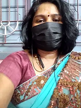 Snapshot of Tamil_Azhaghi25 chatting on 06-19-26, 06:45 Tamil Azhaghi25 online show from 06-19-26, 06:45