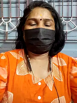 Snapshot of Tamil_Azhaghi25 chatting on 06-27-26, 02:55 Tamil Azhaghi25 online show from 06-27-26, 02:55