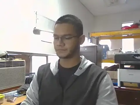 Snapshot of jayden_cooper1 chatting on 12-05-25, 01:42 jayden cooper1 online show from 12-05-25, 01:42