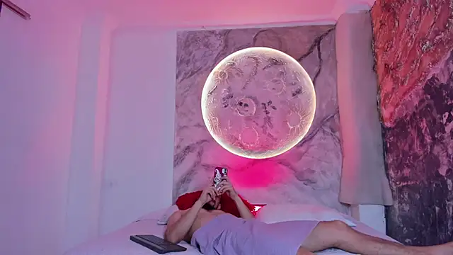 TyagoRoberts online show from 10-11-25, 01:42