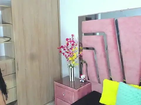 MaraKarly online show from 11-10-25, 07:35