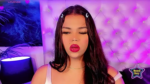 Valeria Swett  online show from 07-07-26, 08:57