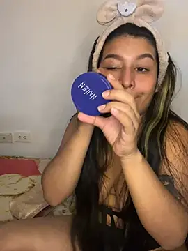  Chloe Smith online show from 03-25-26, 10:05