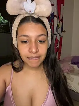 Snapshot of _Chloe_Smith chatting on 05-04-26, 11:45 Chloe Smith online show from 05-04-26, 11:45