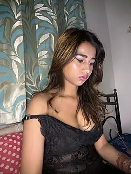 STRIP GLOW online show from 02-17-26, 10:05